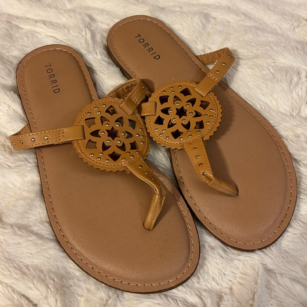 Torrid Medallion T-Strap Sandal - Picture 3 of 6